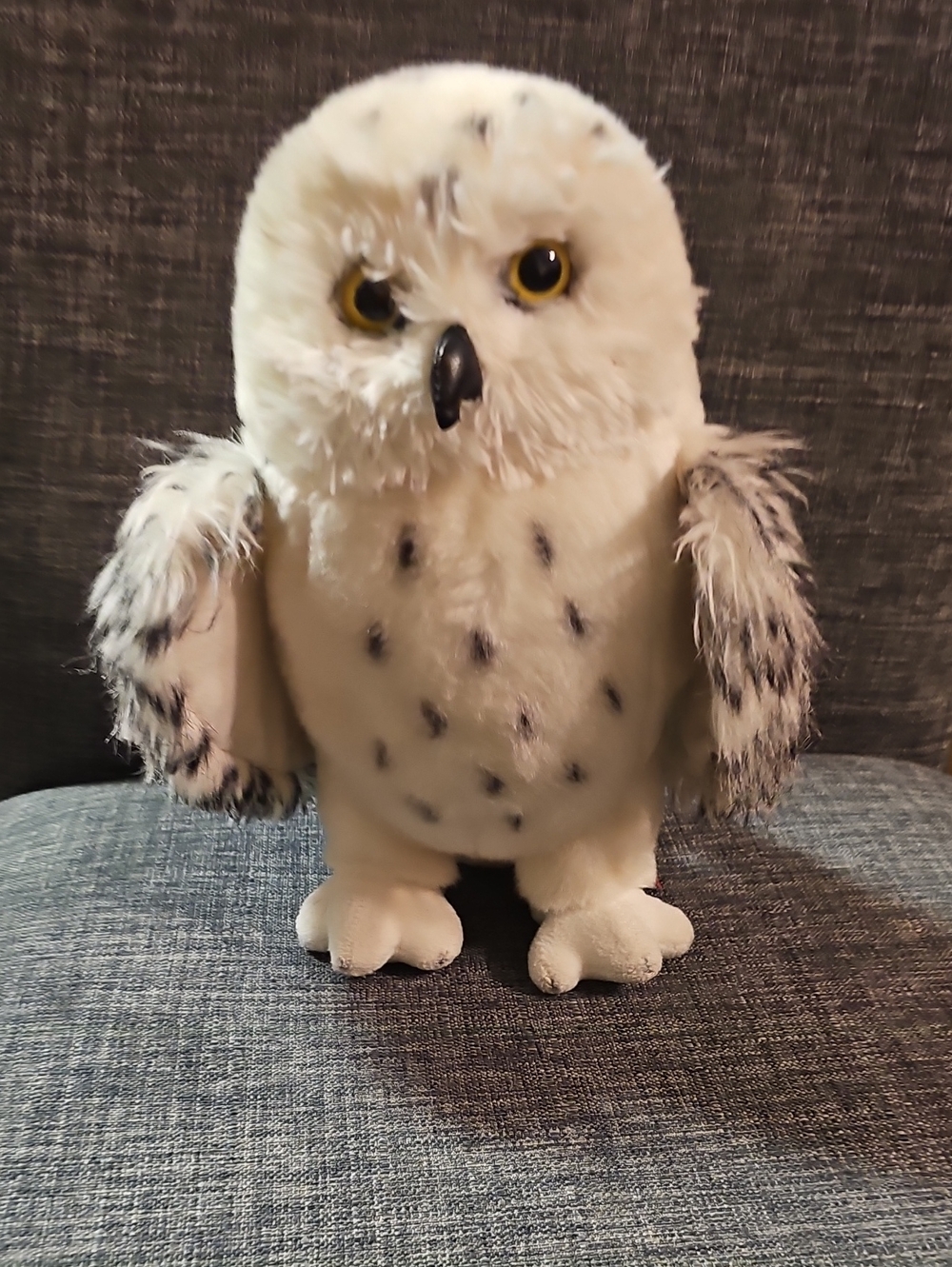 Plush White Snowy Owl Pet Toy - Soft Feathered Comfort